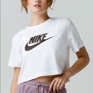 Nike Crop Top